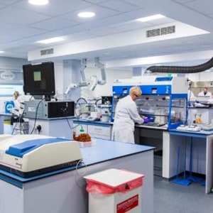 Leveraging Prior Knowledge to Demonstrate Analytical Competency